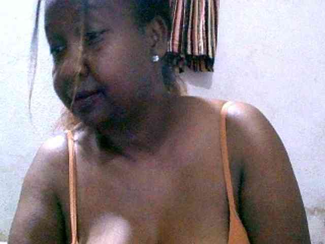 Sylivinaahh webcam
