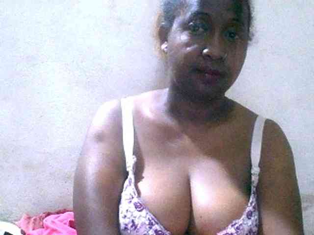 Sylivinaahh webcam