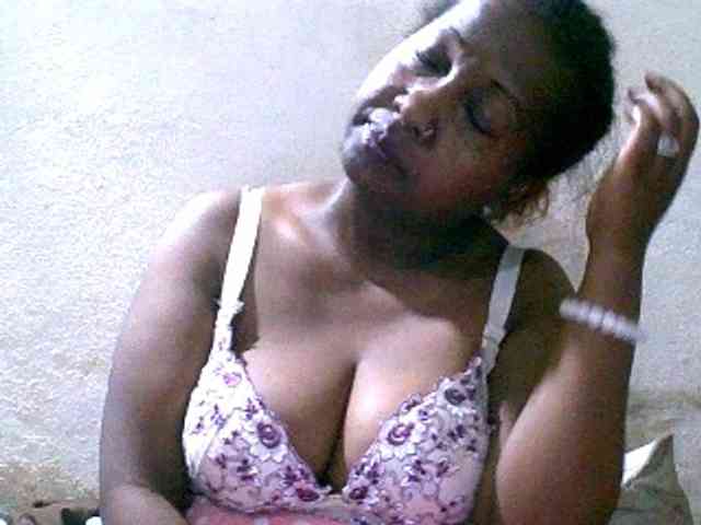 Sylivinaahh webcam