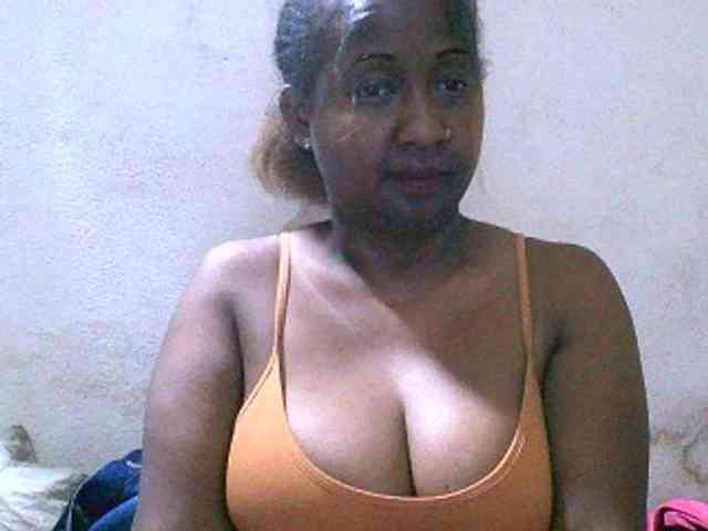Sylivinaahh webcam
