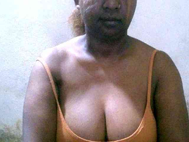 Sylivinaahh webcam