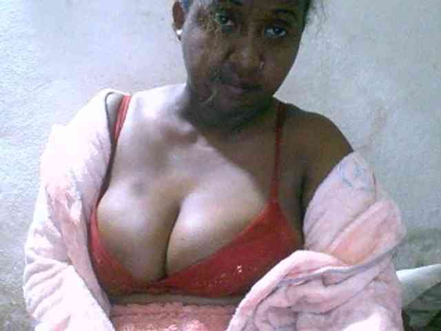 Sylivinaahh webcam