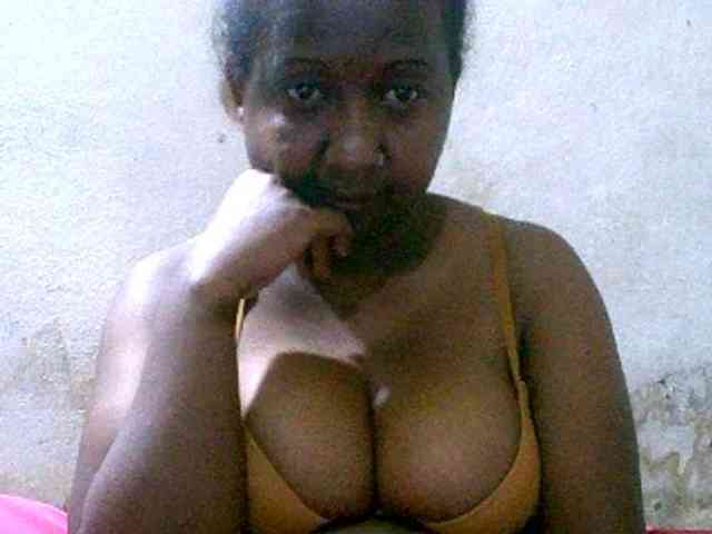 Sylivinaahh webcam