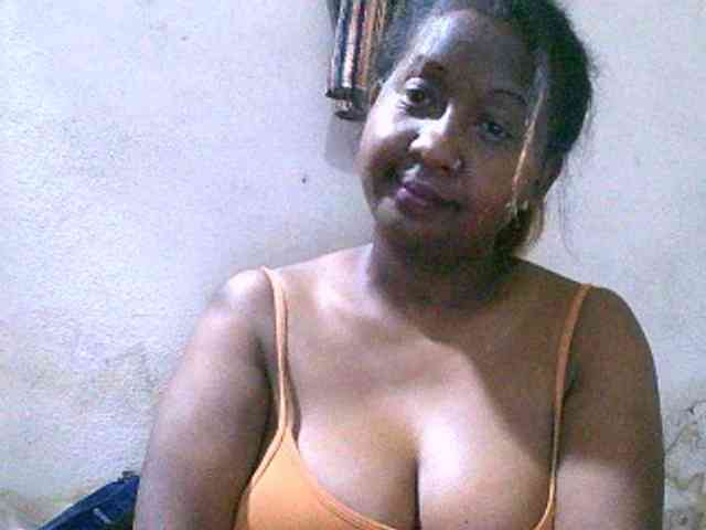Sylivinaahh webcam