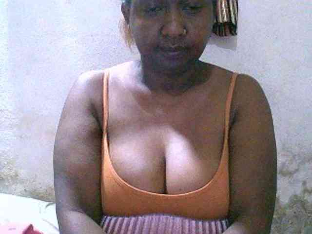 Sylivinaahh webcam