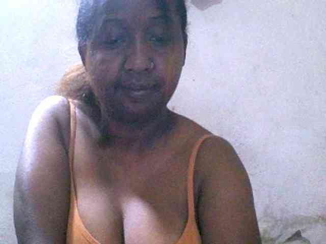 Sylivinaahh webcam