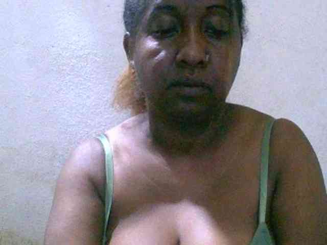 Sylivinaahh webcam