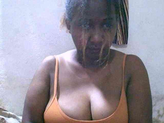 Sylivinaahh webcam