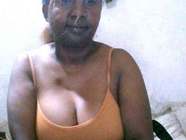 Sylivinaahh webcam