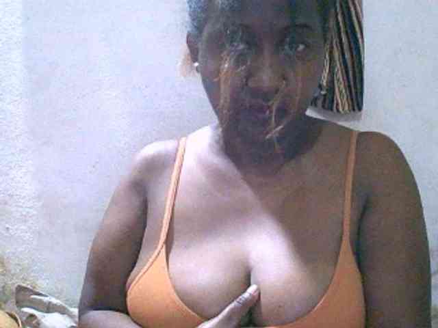 Sylivinaahh webcam