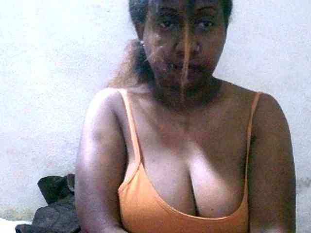 Sylivinaahh webcam