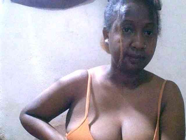 Sylivinaahh webcam