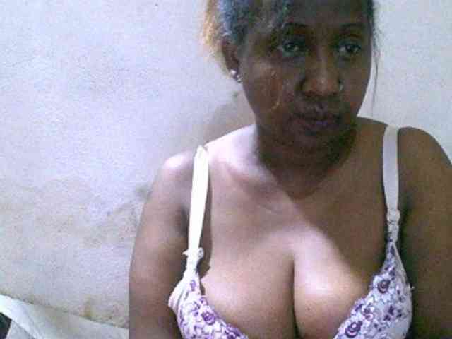 Sylivinaahh webcam