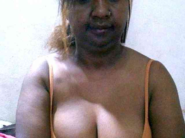 Sylivinaahh webcam