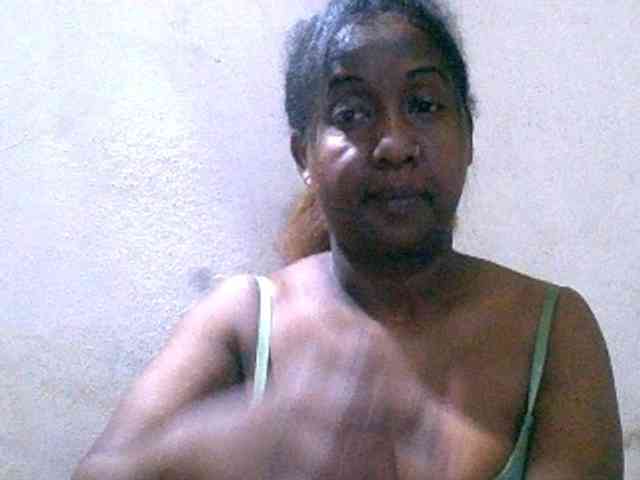 Sylivinaahh webcam