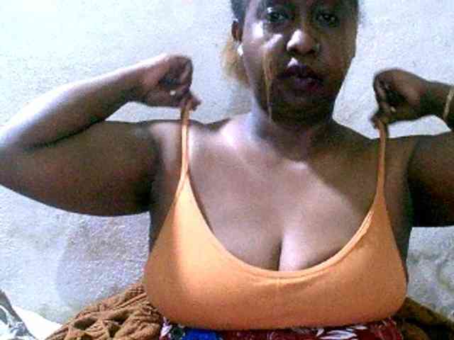 Sylivinaahh webcam