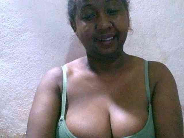 Sylivinaahh webcam