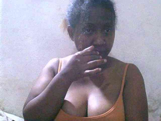 Sylivinaahh webcam