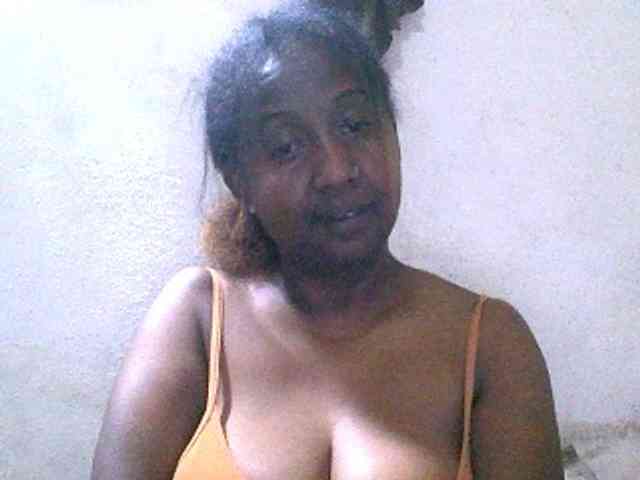 Sylivinaahh webcam