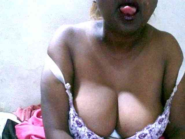 Sylivinaahh webcam