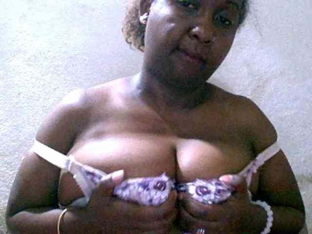 Sylivinaahh webcam