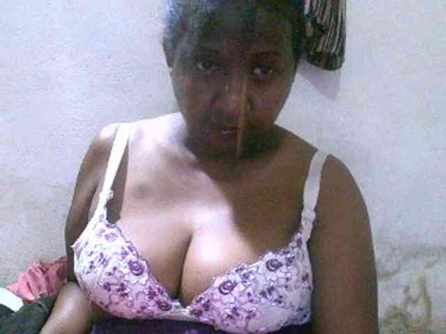 Sylivinaahh webcam