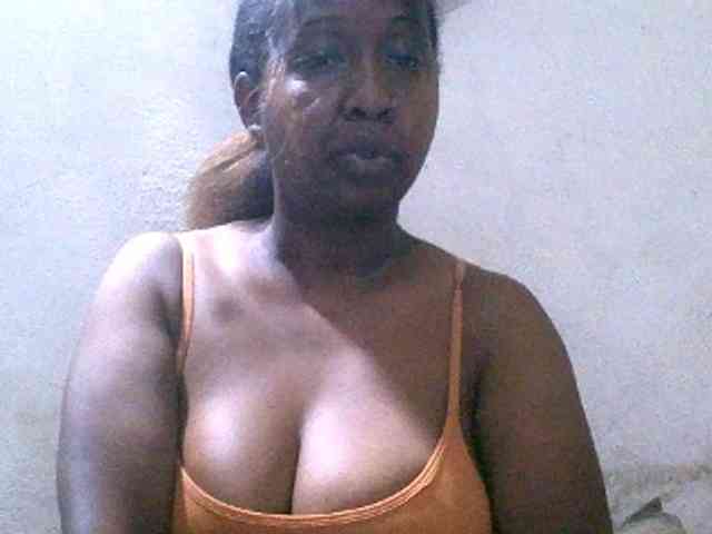 Sylivinaahh webcam