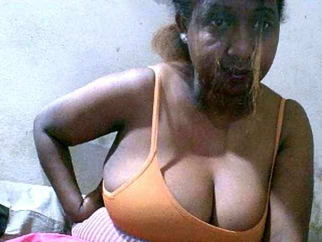 Sylivinaahh webcam