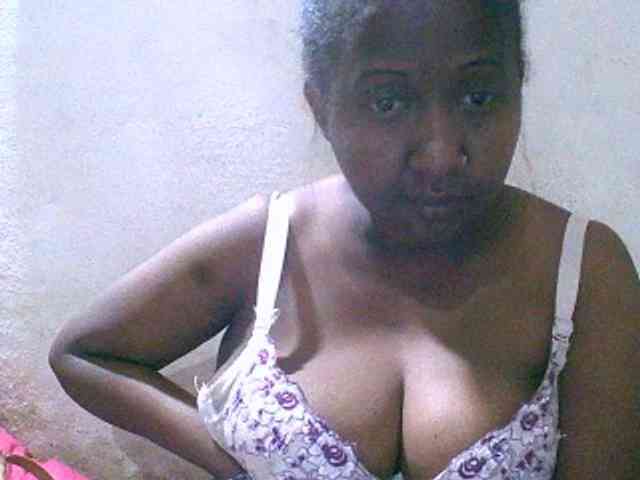 Sylivinaahh webcam