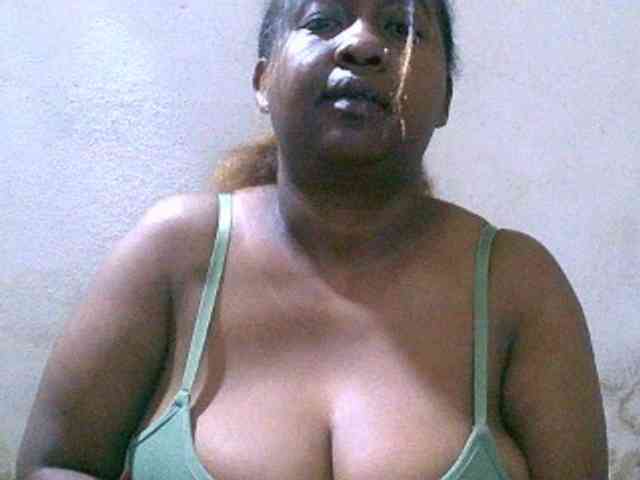 Sylivinaahh webcam