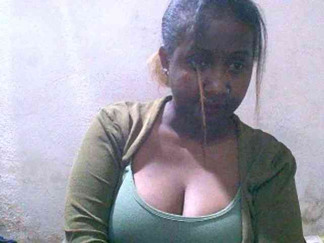 Sylivinaahh webcam