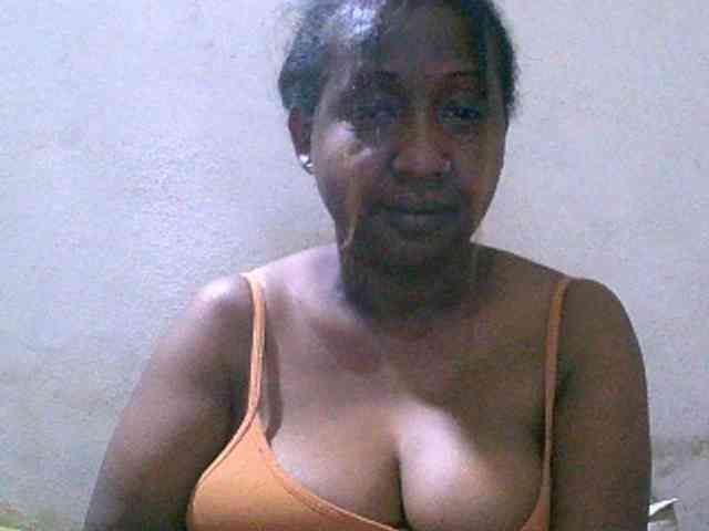 Sylivinaahh webcam