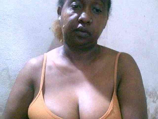 Sylivinaahh webcam
