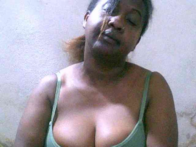 Sylivinaahh webcam
