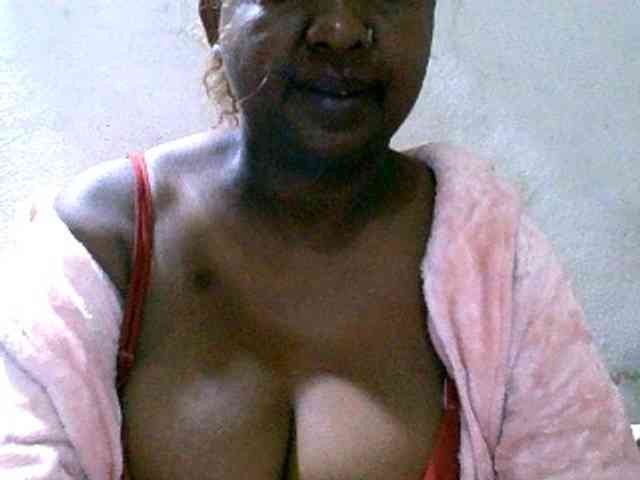 Sylivinaahh webcam
