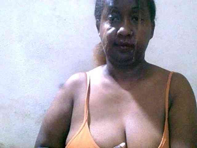 Sylivinaahh webcam