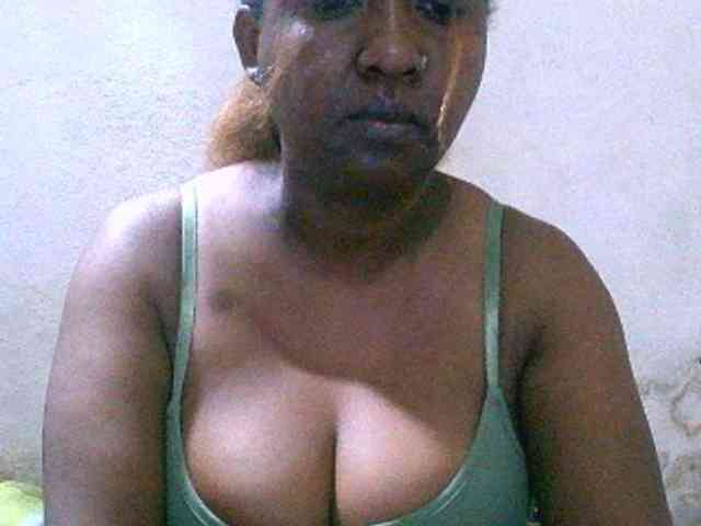 Sylivinaahh webcam