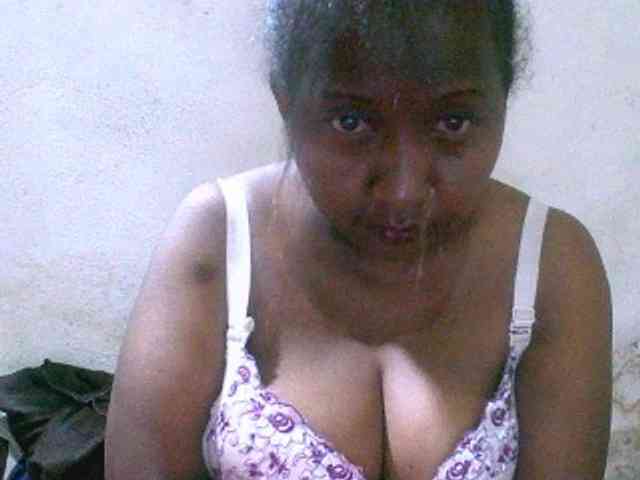 Sylivinaahh webcam