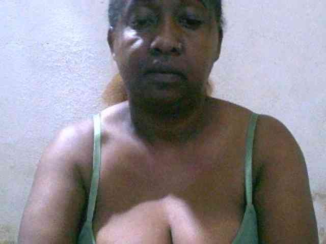 Sylivinaahh webcam