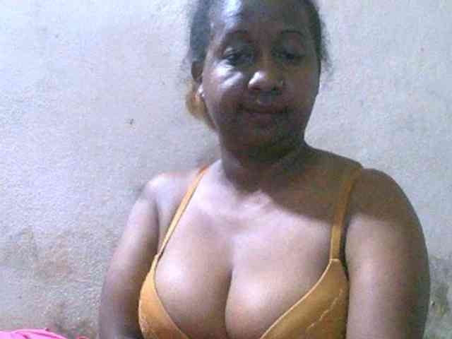 Sylivinaahh webcam
