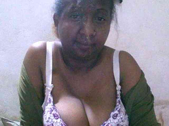 Sylivinaahh webcam