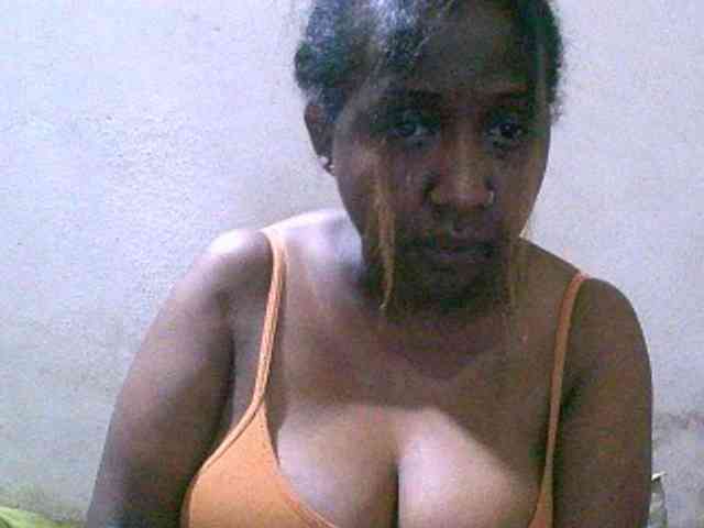 Sylivinaahh webcam