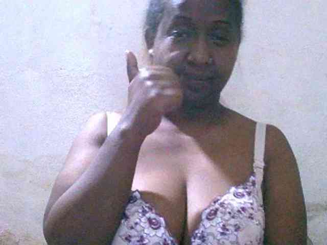 Sylivinaahh webcam