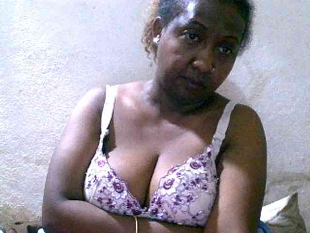 Sylivinaahh webcam