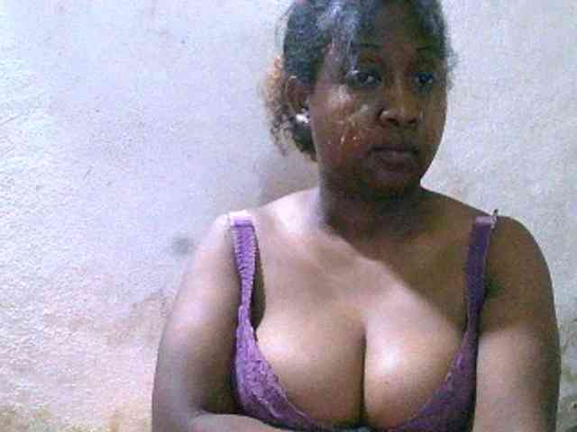Sylivinaahh webcam