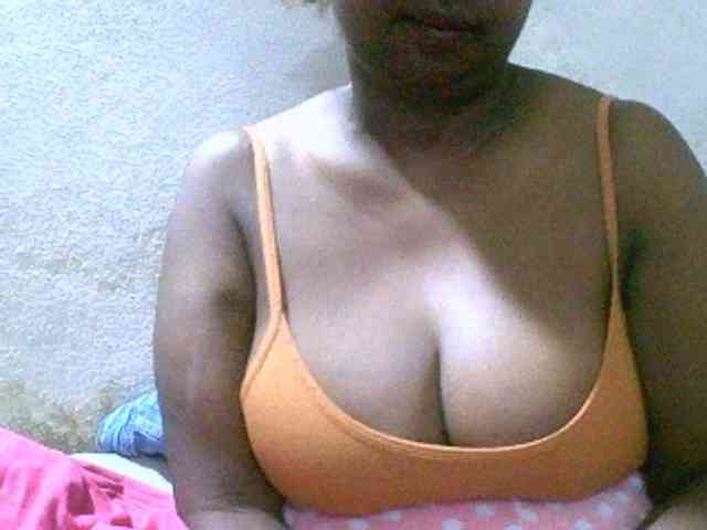 Sylivinaahh webcam