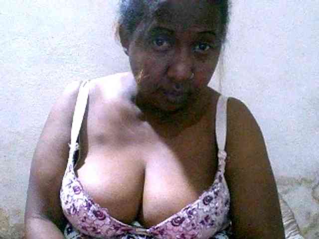 Sylivinaahh webcam