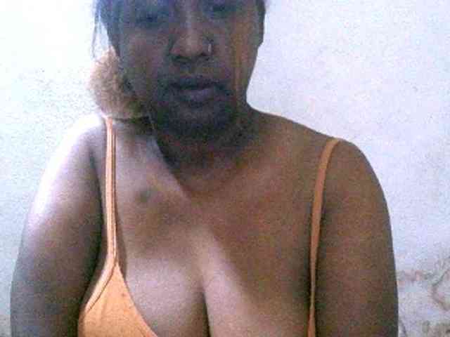 Sylivinaahh webcam