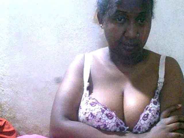Sylivinaahh webcam