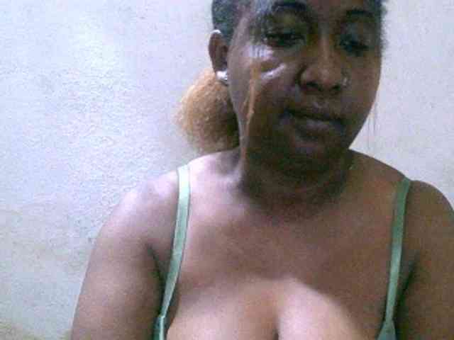 Sylivinaahh webcam
